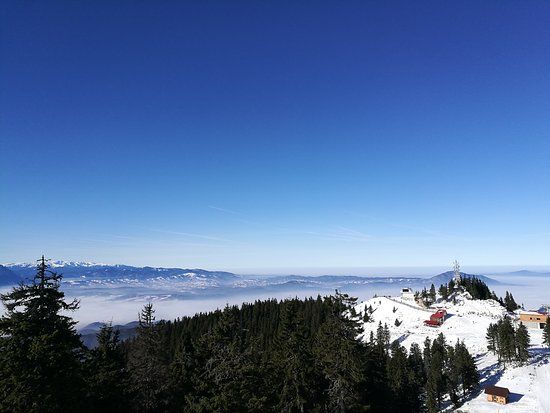 Drumeții pe Mont Postavarul